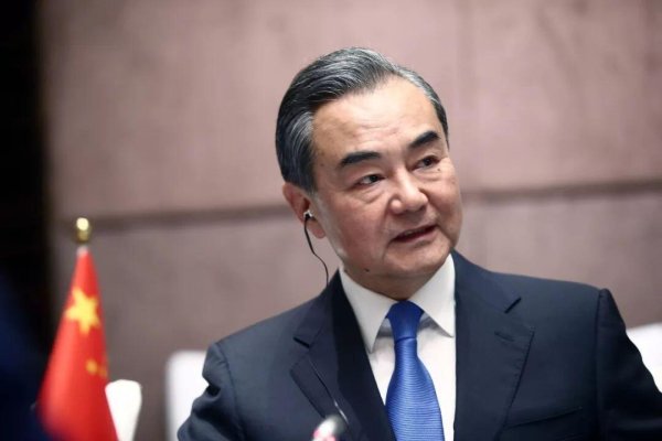 双融配资 危险迹象出现，中美海运价暴跌63%，王毅斩钉截铁，送美国两句话
